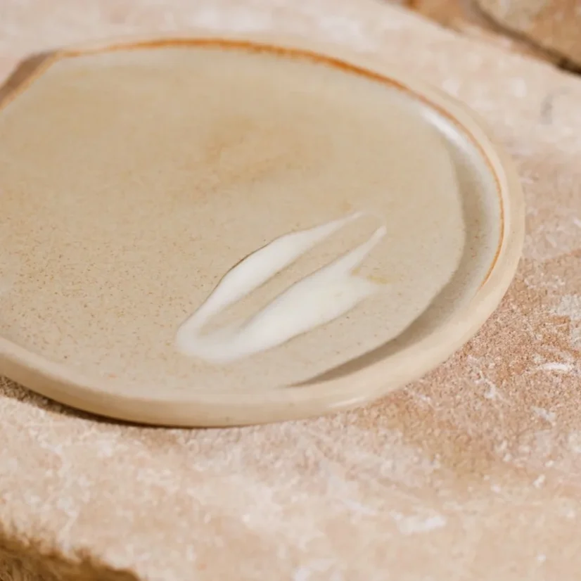 Alma BAUBÓ - Pleťové sérum pro velmi křehkou pleť s Ectoinem, kadidlovníkem a ovsem, 30ml