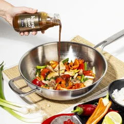 Živina Kung Pao omáčka s vylepšenou recepturou pro autentická asijská jídla, 330g