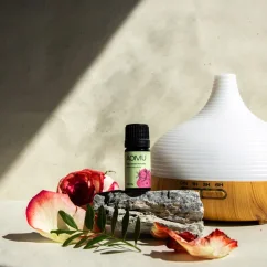 AOMU Intimity – směs esenciálních olejů pro povzbuzení touhy, 5ml