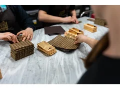 Ajala Nugátová - Lískový oříšek - 48% hořká čokoláda, 45g