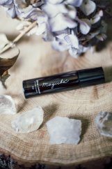 Alma Přírodní vysokovibrační olejový parfém "Magická", 10ml